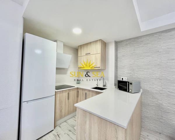 Apartamento de 2 habitaciones en La Veleta, Torrevieja en alquiler - 800 € (Ref: 9296501)