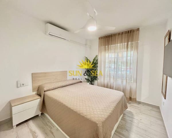 Apartamento de 2 habitaciones en La Veleta, Torrevieja en alquiler - 800 € (Ref: 9296501)