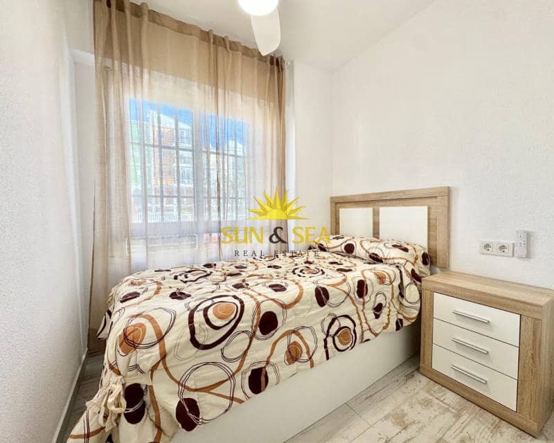 2 bedroom Flat for rent in La Veleta - € 800 (Ref: 9296501)