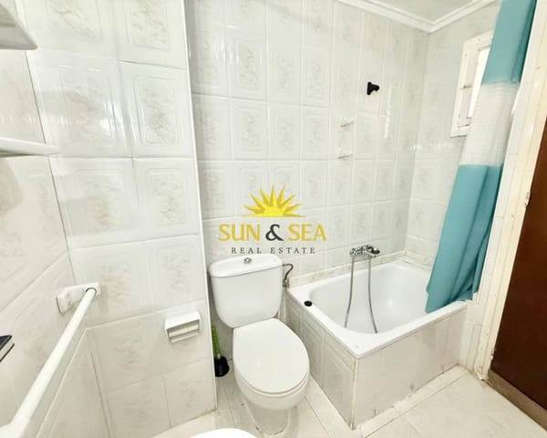 3 Zimmer Apartment zu vermieten in Zona Pueblo, Guardamar del Segura - 900 € (Ref: 9297773)