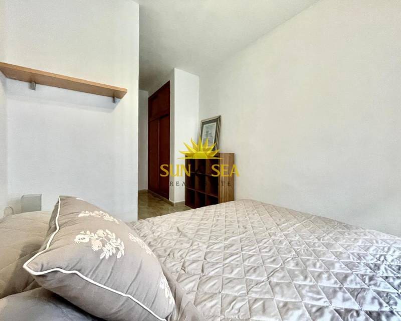 1 Zimmer Apartment zu vermieten in Torrevieja mit Pool - 650 € (Ref: 9301995)