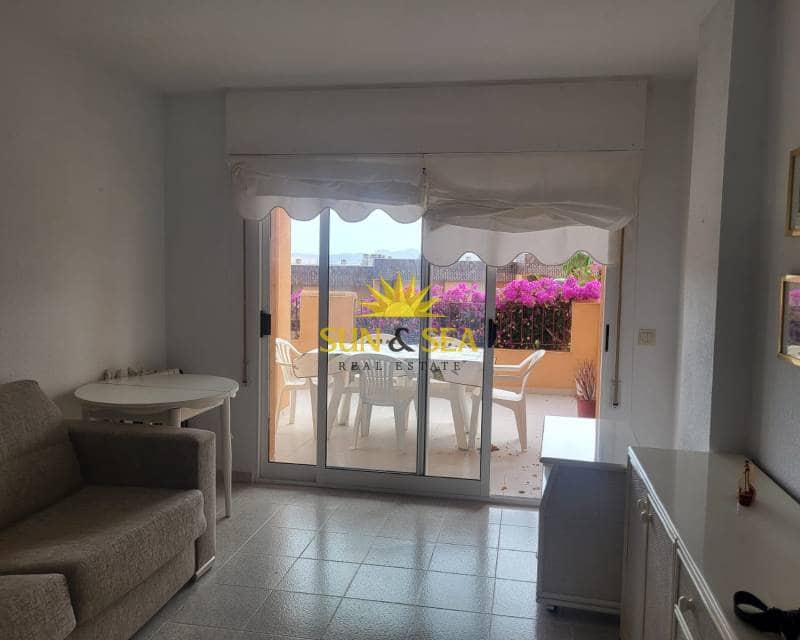 1 soveværelse Lejlighed til leje i La Manga del Mar Menor med swimmingpool - € 650 (Ref: 9306842)