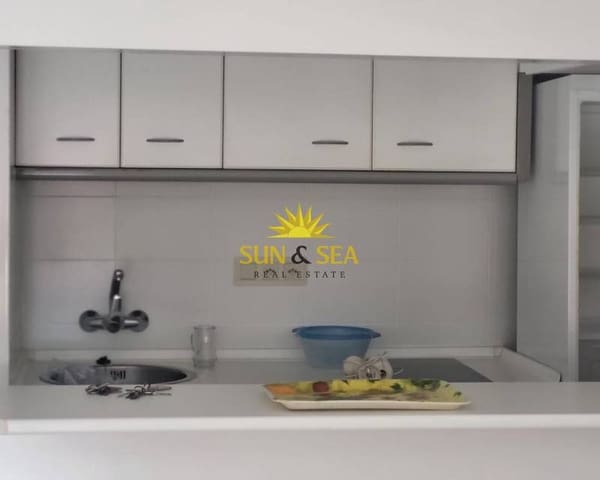 1 makuuhuone Huoneisto vuokrattavana paikassa La Manga del Mar Menor mukana uima-altaan - 650 € (Ref: 9306842)