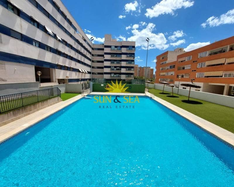 4 soveværelse Lejlighed til leje i Alicante by med swimmingpool garage - € 1.600 (Ref: 9307132)