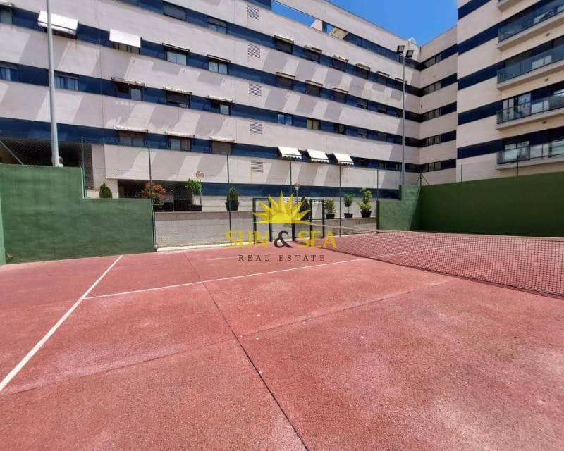 4 soveværelse Lejlighed til leje i Alicante by med swimmingpool garage - € 1.600 (Ref: 9307132)