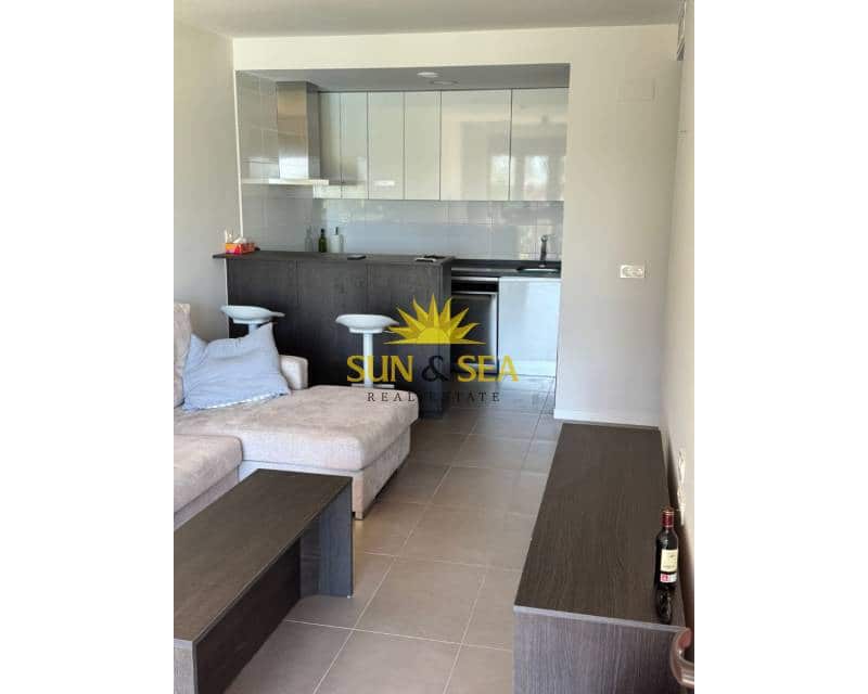 Apartamento de 2 habitaciones en Pilar de la Horadada en alquiler con piscina - 1.080 € (Ref: 9307255)