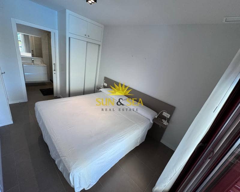 Apartamento de 2 habitaciones en Pilar de la Horadada en alquiler con piscina - 1.080 € (Ref: 9307255)