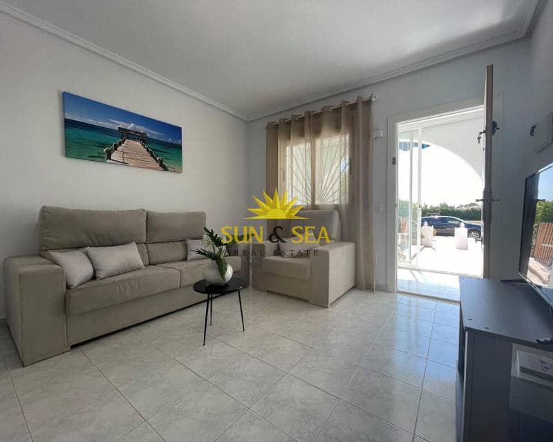 2 bedroom Apartment for rent in Ciudad Quesada with pool - € 800 (Ref: 9307258)