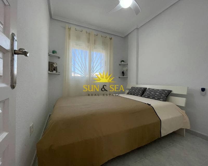 2 bedroom Apartment for rent in Ciudad Quesada with pool - € 800 (Ref: 9307258)