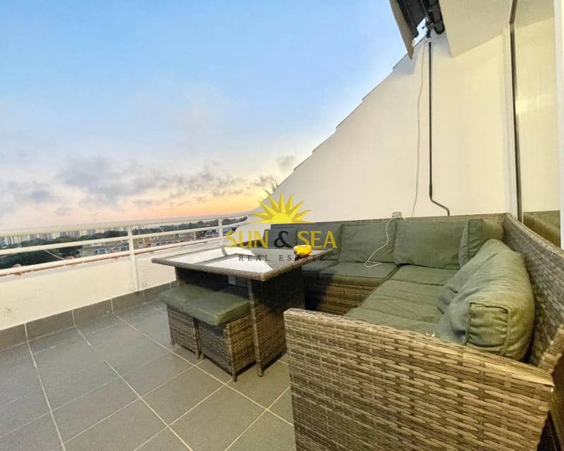 4 sypialnia Penthouse do wynajęcia w Dehesa de Campoamor z basenem garażem - 1 300 € (Ref: 9308055)