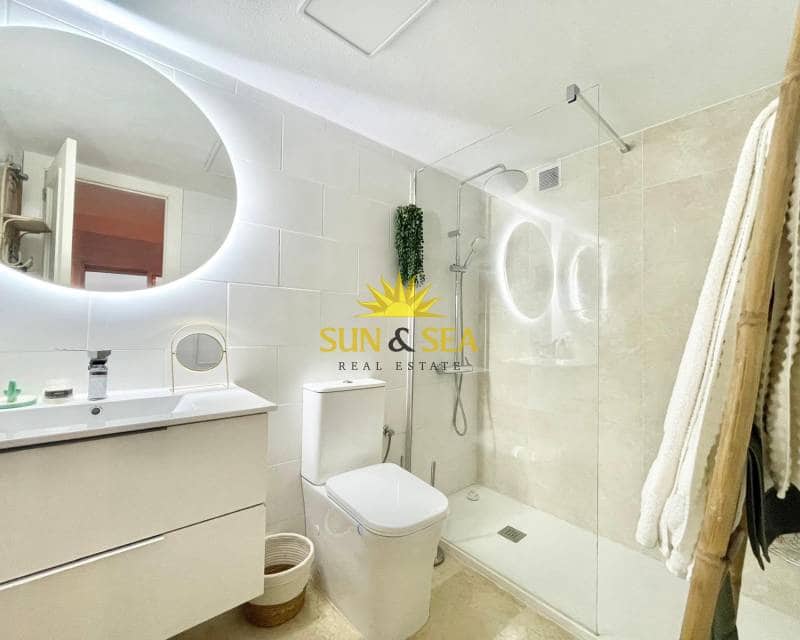 4 sypialnia Penthouse do wynajęcia w Dehesa de Campoamor z basenem garażem - 1 300 € (Ref: 9308055)