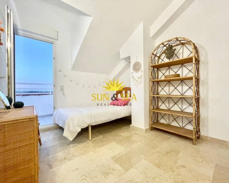 4 sypialnia Penthouse do wynajęcia w Dehesa de Campoamor z basenem garażem - 1 300 € (Ref: 9308055)