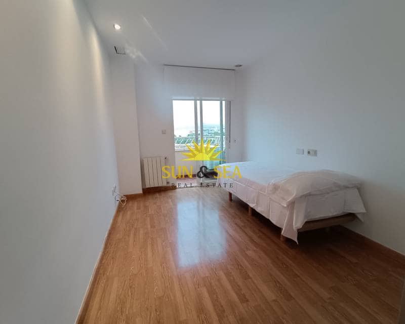 2 bedroom Apartment for rent in Elche / Elx with garage - € 1,200 (Ref: 9309367)