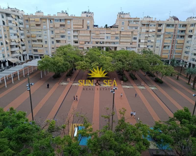 2 bedroom Apartment for rent in Elche / Elx with garage - € 1,200 (Ref: 9309367)