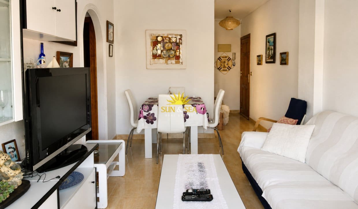 Appartement de 2 chambres à louer à Torre del Moro avec piscine - 700 € (Ref: 9312051)