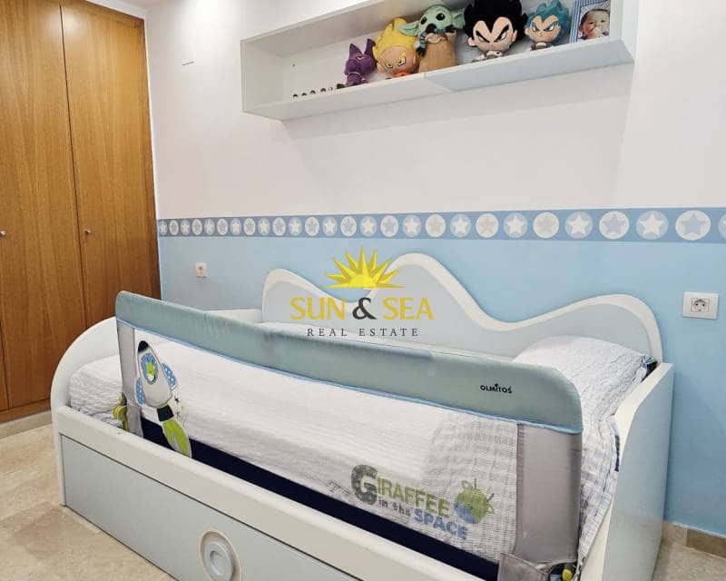 3 bedroom Apartment for rent in Alicante / Alacant city with pool garage - € 1,500 (Ref: 9314499)