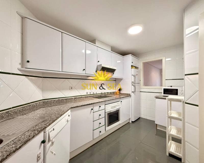 2 soveværelse Byhus til leje i Orihuela Costa med swimmingpool garage - € 1.000 (Ref: 9315231)