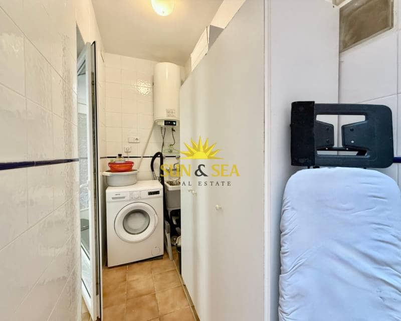 2 soveværelse Byhus til leje i Orihuela Costa med swimmingpool garage - € 1.000 (Ref: 9315231)