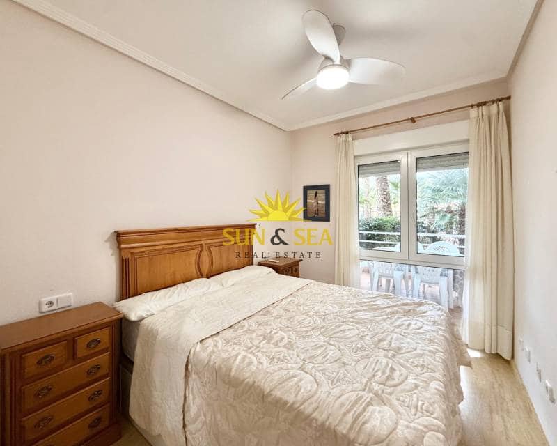 2 soveværelse Byhus til leje i Orihuela Costa med swimmingpool garage - € 1.000 (Ref: 9315231)