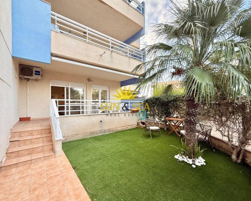 2 soveværelse Byhus til leje i Orihuela Costa med swimmingpool garage - € 1.000 (Ref: 9315231)