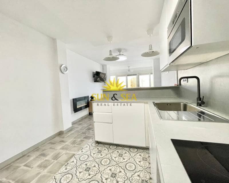 3 soveværelse Lejlighed til leje i Urbanova med swimmingpool garage - € 900 (Ref: 9319555)