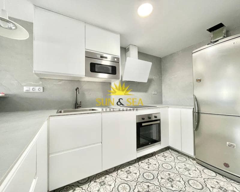 3 soveværelse Lejlighed til leje i Urbanova med swimmingpool garage - € 900 (Ref: 9319555)