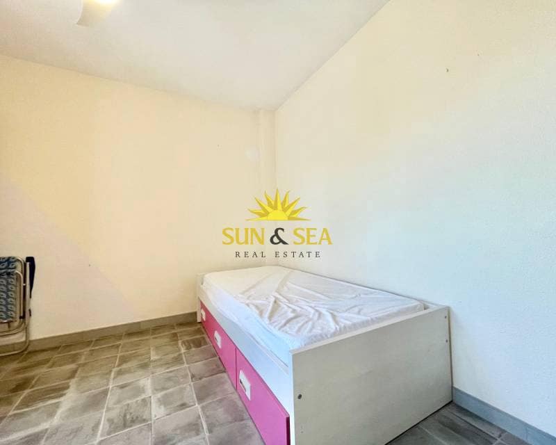 3 soveværelse Lejlighed til leje i Urbanova med swimmingpool garage - € 900 (Ref: 9319555)