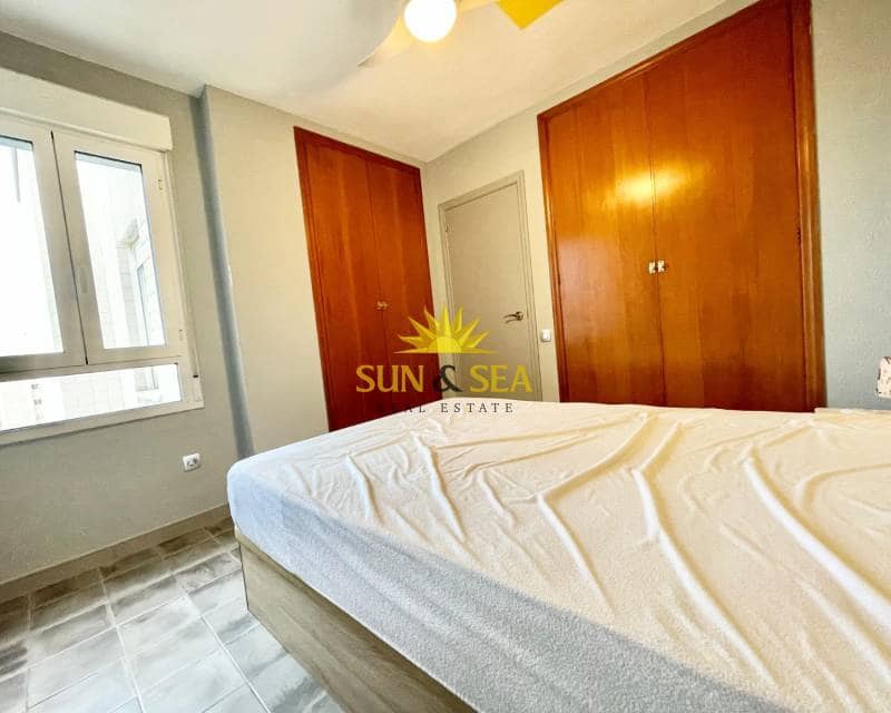 3 soveværelse Lejlighed til leje i Urbanova med swimmingpool garage - € 900 (Ref: 9319555)