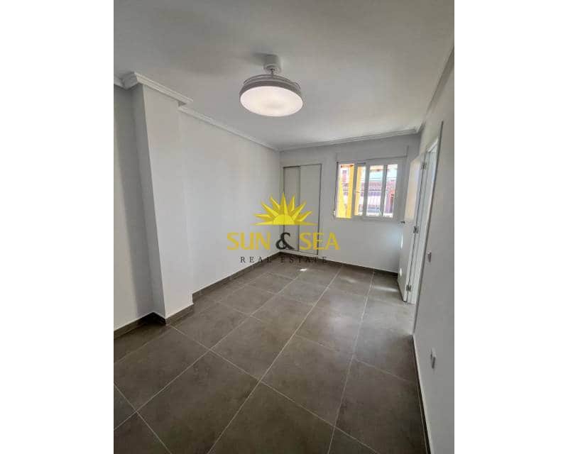 1 sypialnia Apartament do wynajęcia w Torrevieja z basenem - 900 € (Ref: 9319708)