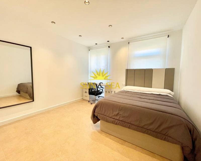 2 soverom Penthouse til leie i Murcia by - € 1 300 (Ref: 9324462)