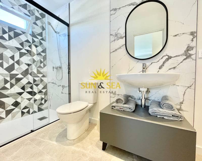 2 soverom Penthouse til leie i Murcia by - € 1 300 (Ref: 9324462)