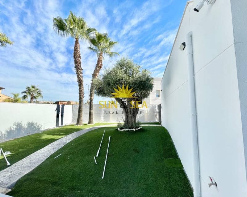 2 soverom Penthouse til leie i Murcia by - € 1 300 (Ref: 9324462)