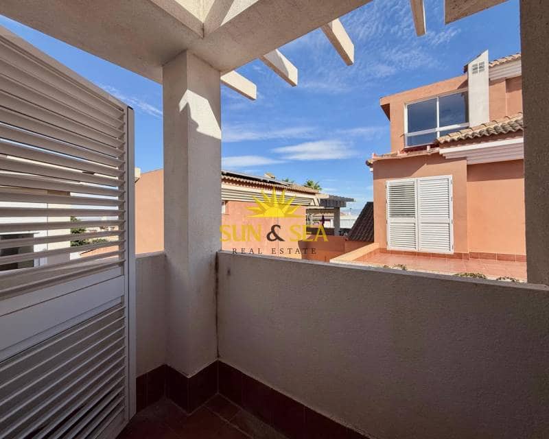 3 makuuhuone Huvila vuokrattavana paikassa Gran Alacant mukana uima-altaan - 1 350 € (Ref: 9325764)