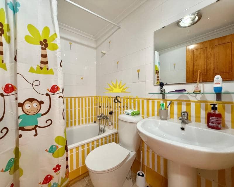 3 makuuhuone Huvila vuokrattavana paikassa Gran Alacant mukana uima-altaan - 1 350 € (Ref: 9325764)