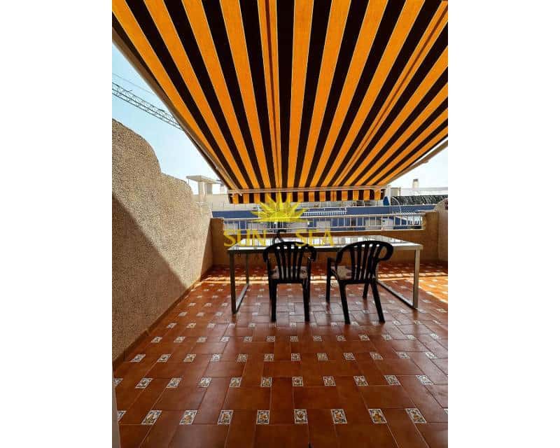 3 soverom Penthouse til leie i Torrevieja - € 750 (Ref: 9328637)