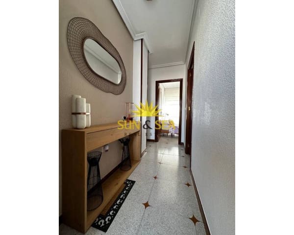 3 soveværelse Penthouse til leje i Playa de los Locos, Torrevieja - € 750 (Ref: 9328637)