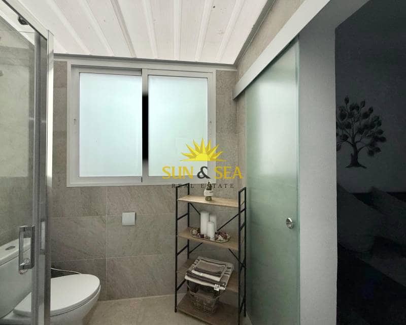 3 soveværelse Lejlighed til leje i Torrevieja - € 1.300 (Ref: 9329577)