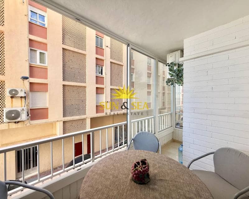 3 soveværelse Lejlighed til leje i Torrevieja - € 1.300 (Ref: 9329577)