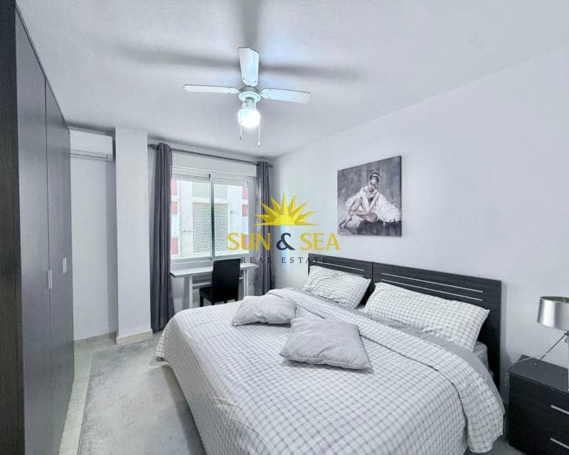 3 soveværelse Lejlighed til leje i Torrevieja - € 1.300 (Ref: 9329577)