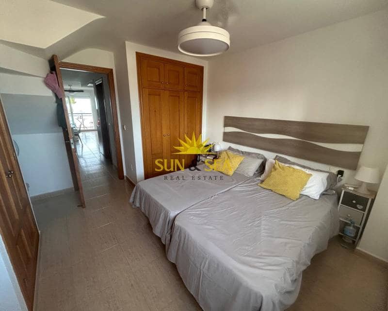 2 sovrum Lägenhet att hyra i La Manga del Mar Menor med pool - 800 € (Ref: 9329867)