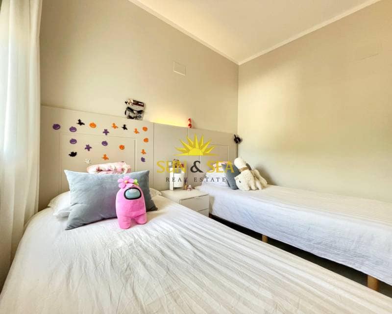 2 sypialnia Apartament do wynajęcia w Las Colinas Golf z basenem - 2 000 € (Ref: 9329869)