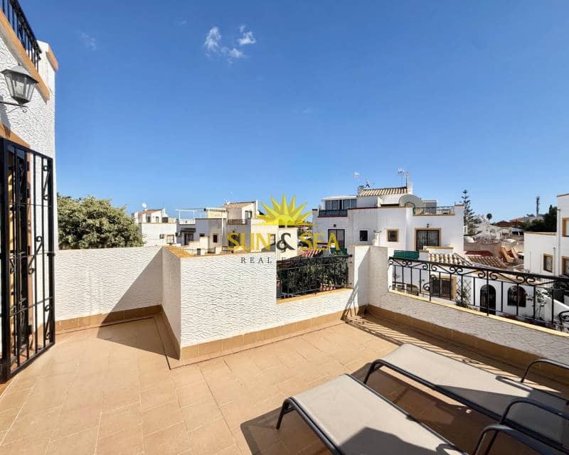 4 quarto Moradia para arrendar em Orihuela Costa com piscina garagem - 1 900 € (Ref: 9329870)