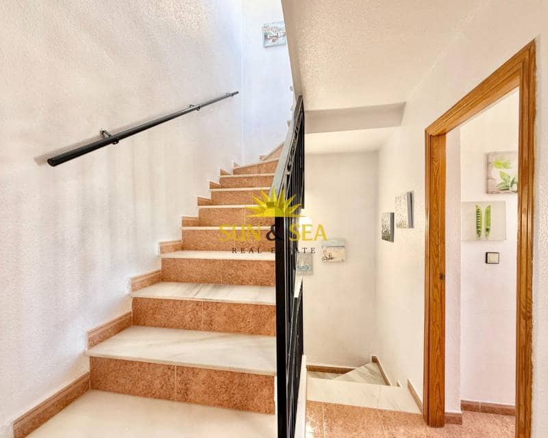 4 quarto Moradia para arrendar em Orihuela Costa com piscina garagem - 1 900 € (Ref: 9329870)