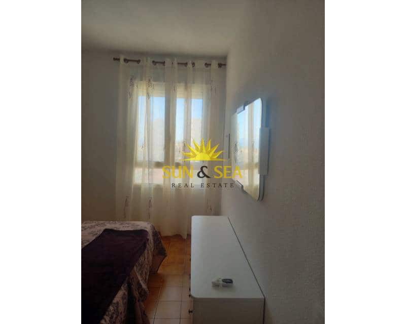 2 soverom Leilighet til leie i Alicante by - € 950 (Ref: 9329919)