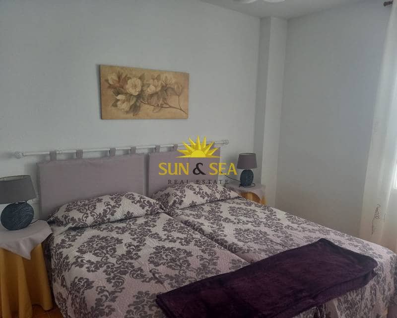 2 soverom Leilighet til leie i Alicante by - € 950 (Ref: 9329919)