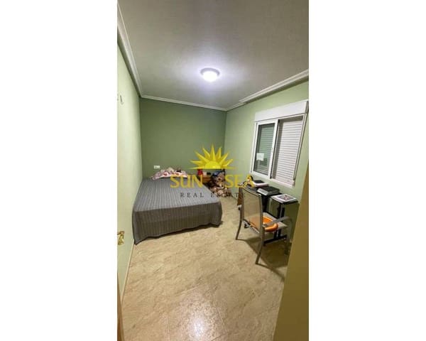 Apartamento de 2 habitaciones en Centro, Torrevieja en venta - 130.000 € (Ref: 9331045)