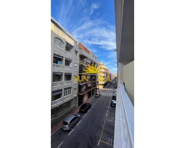 Apartamento de 2 habitaciones en Centro, Torrevieja en venta - 130.000 € (Ref: 9331045)