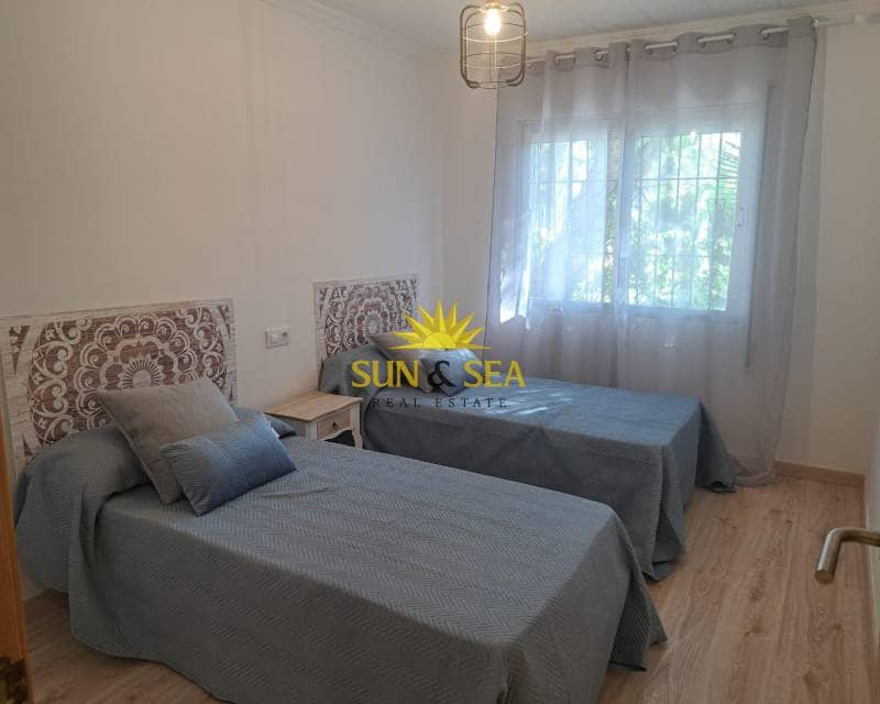 5 sovrum Villa till salu i Orihuela med pool garage - 375 000 € (Ref: 9331046)