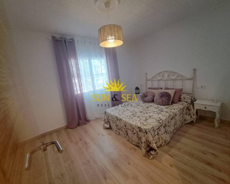 5 sovrum Villa till salu i Orihuela med pool garage - 375 000 € (Ref: 9331046)