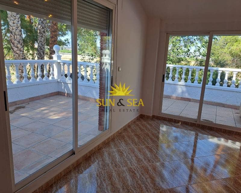 5 sovrum Villa till salu i Orihuela med pool garage - 375 000 € (Ref: 9331046)